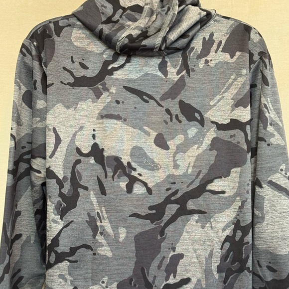 I-37 Adidas Gray‎ Camo Long Sleeve Pullover Hoodie Size XL - Picture 10 of 16